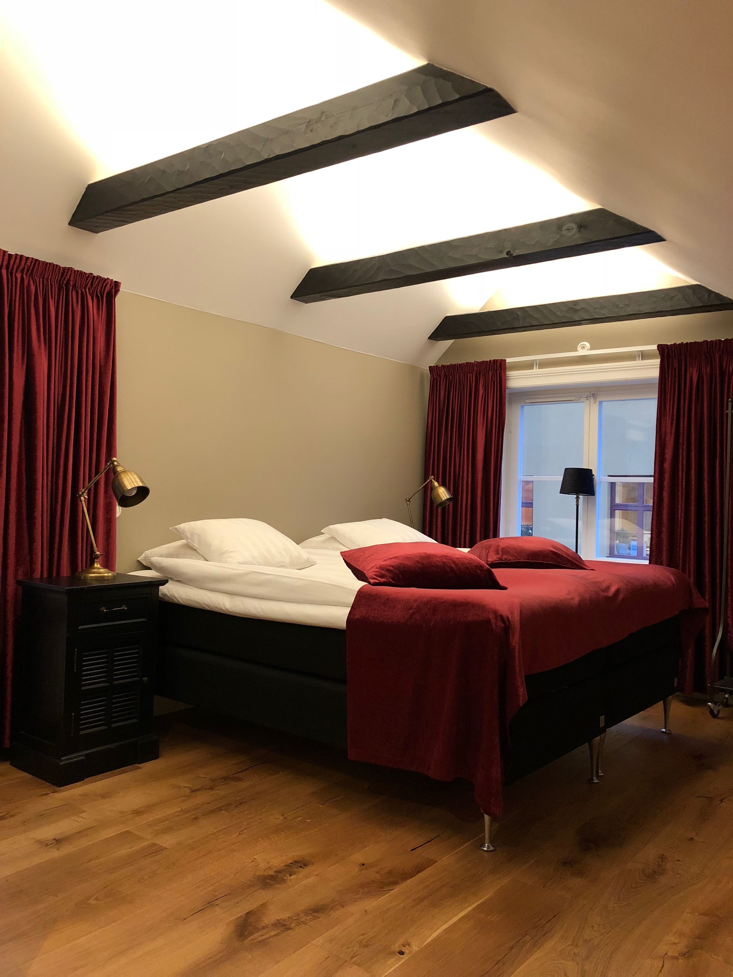 Dobbeltrom – classic, 1 kingsize-seng | Individuelt dekorert, individuelt innredet og blendingsgardiner