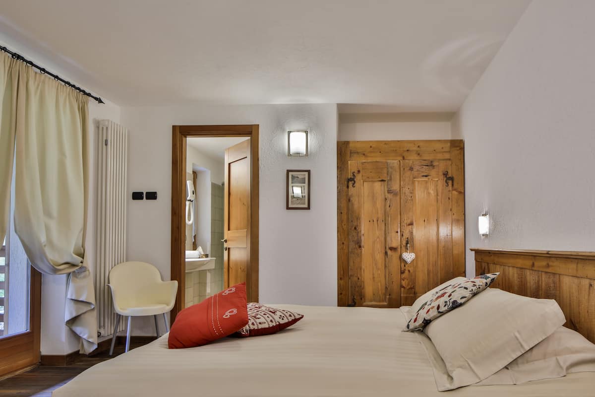 Panorama kamer, 1 twee- of 2 eenpersoonsbedden | Italiaanse Frette-lakens, luxe beddengoed, donzen dekbedden