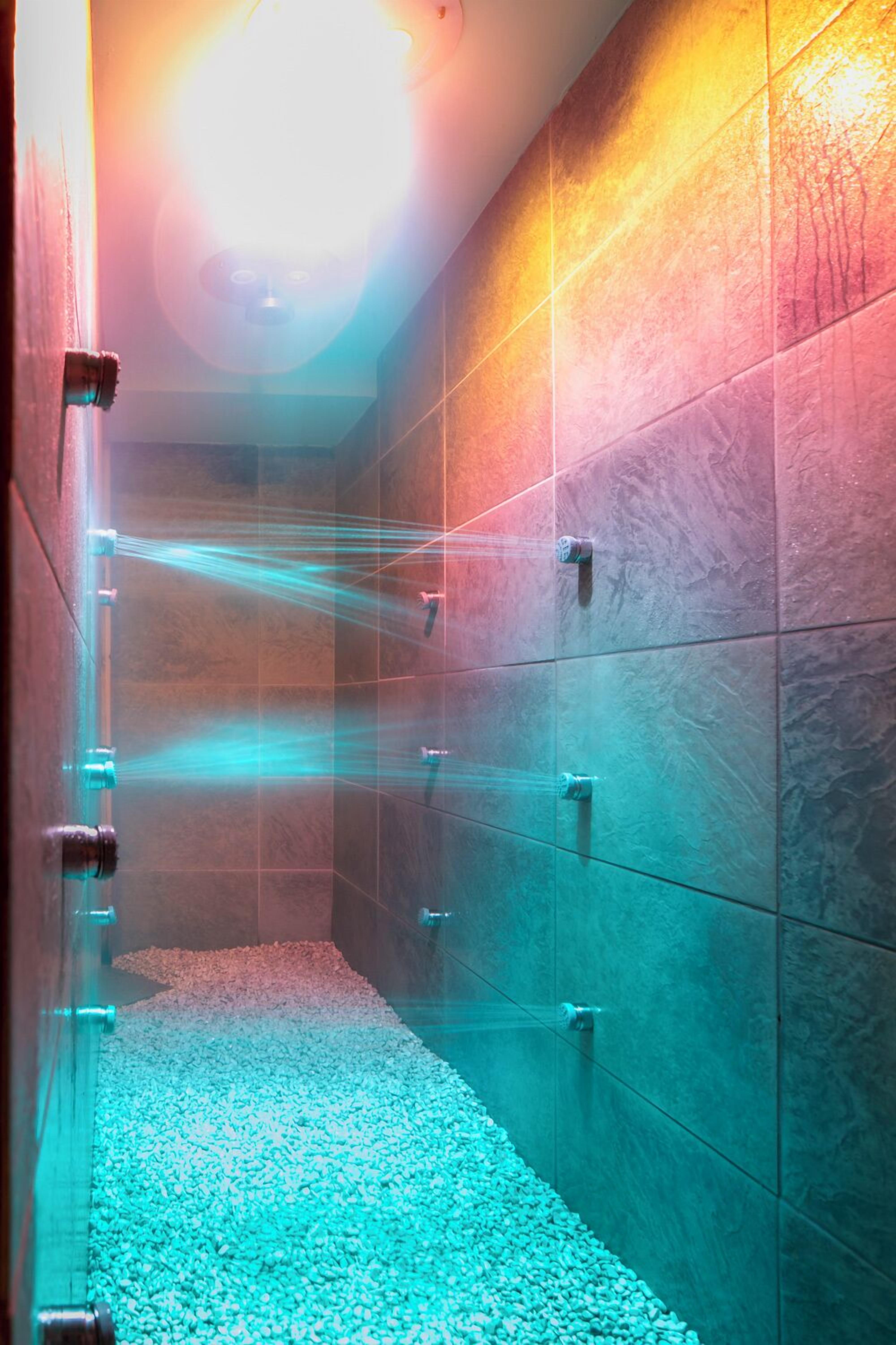 Sauna, hot tub, steam room, massages