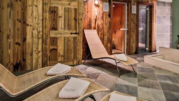 Badstue, boblebad, dampbad og massasje