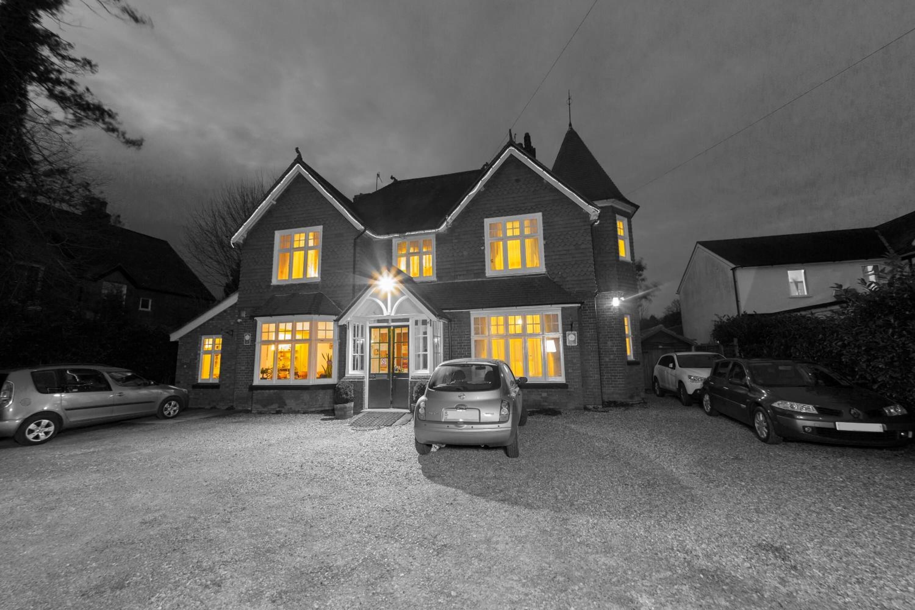 Photo - Gatwick Turret Guest House