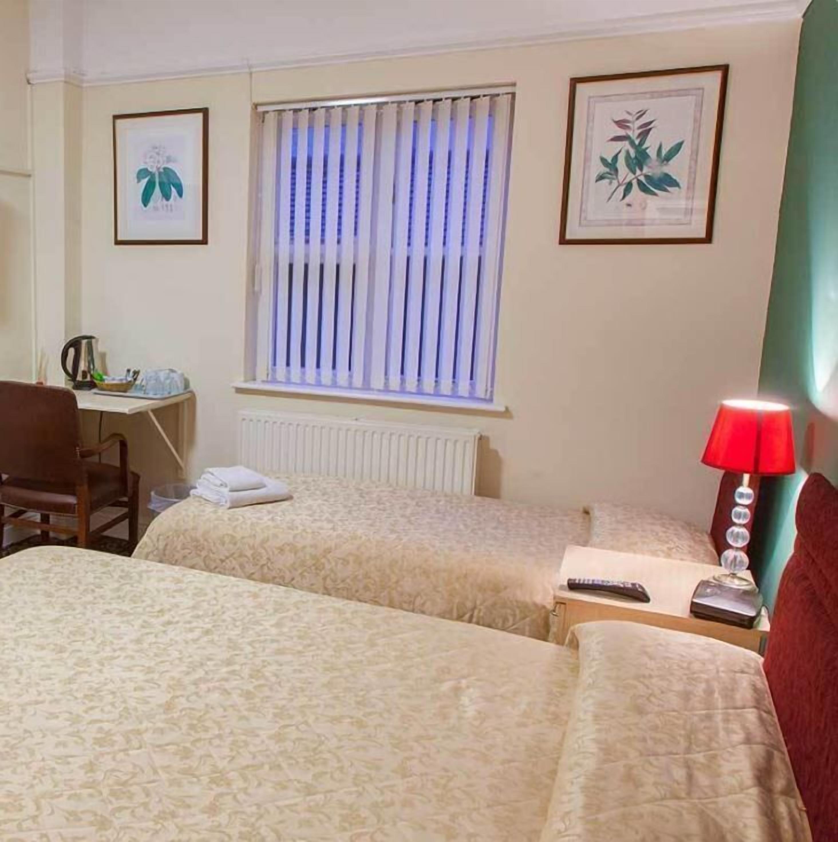 Photo - Gatwick Turret Guest House