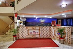 Reception - Hotel Sunset Inn Mount Abu with Swimming Pool (Abu Road)