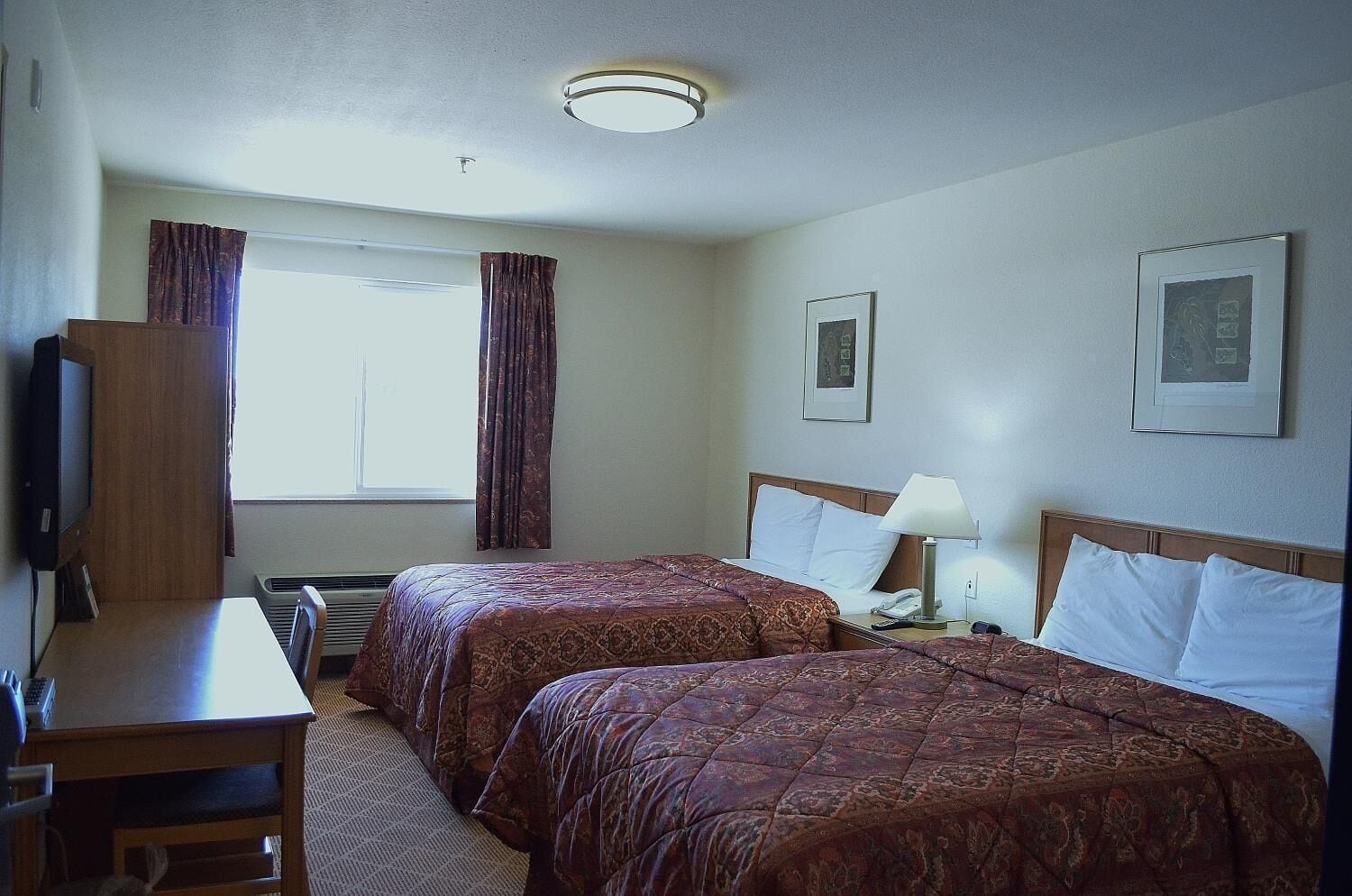 Desk, iron/ironing board, free WiFi, bed sheets