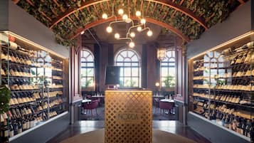 HĂ€r finns 2 restauranger som serverar lunch.