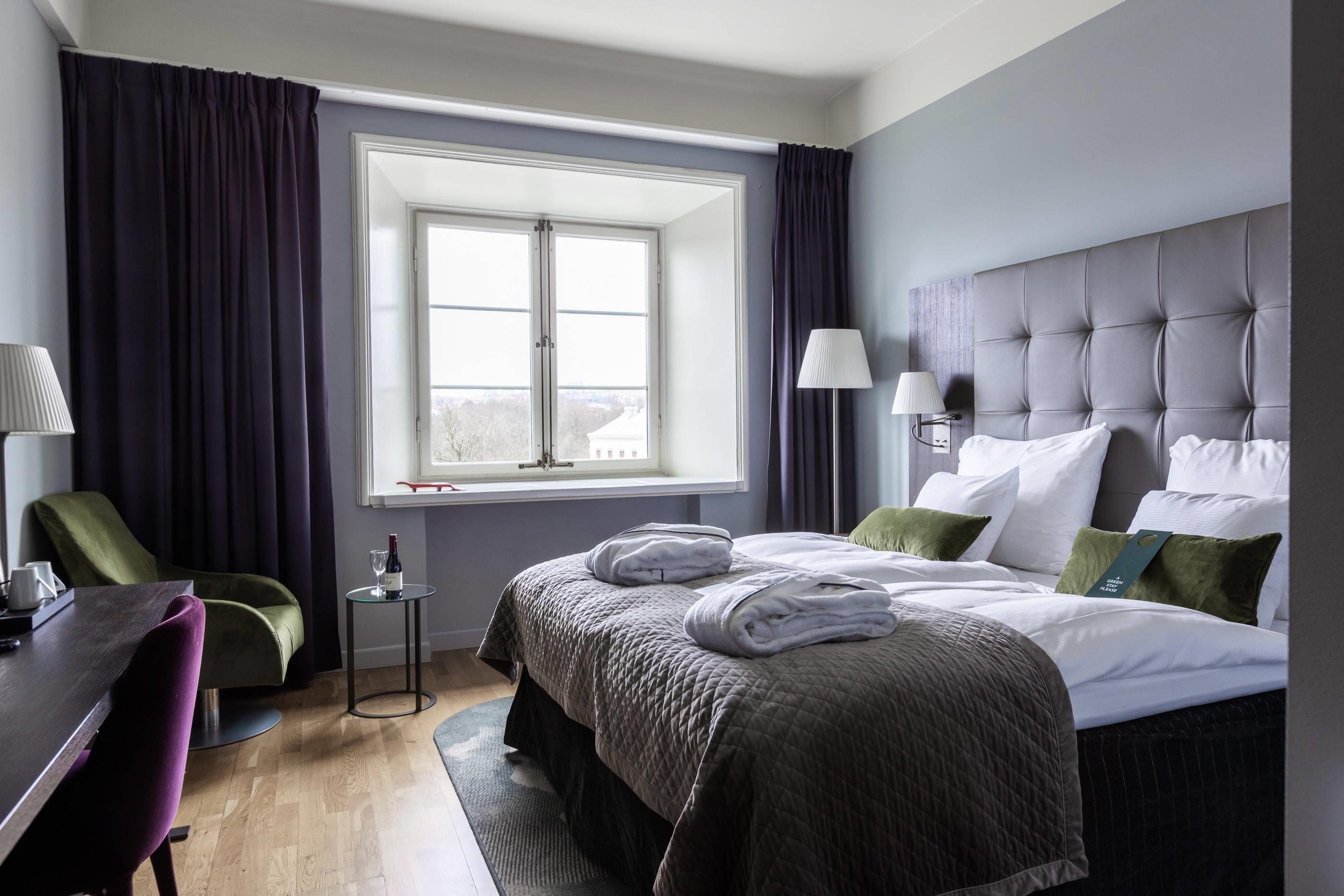 Down duvets, minibar, desk, laptop workspace