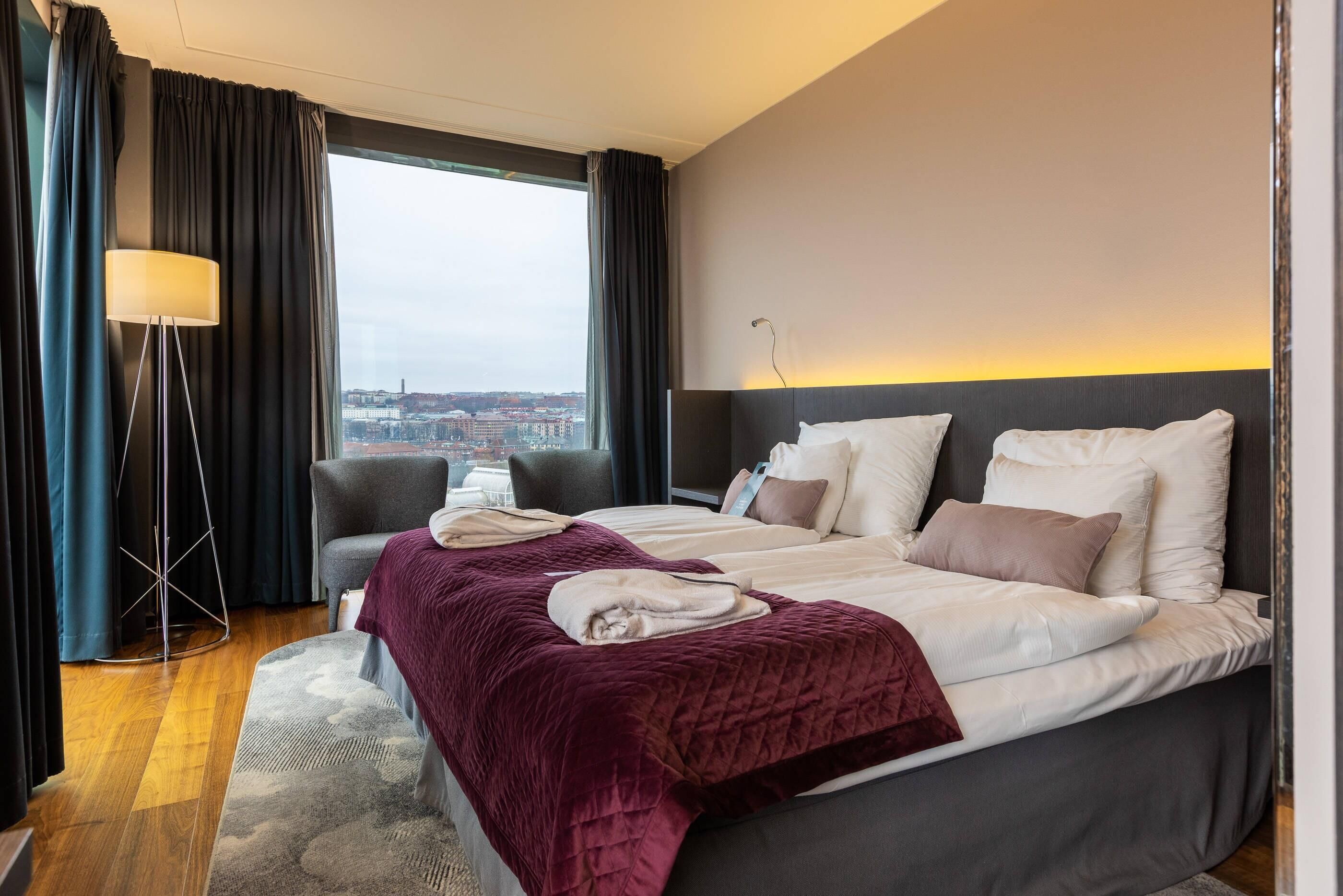 Double Room - City View | Down duvets, minibar, desk, laptop workspace
