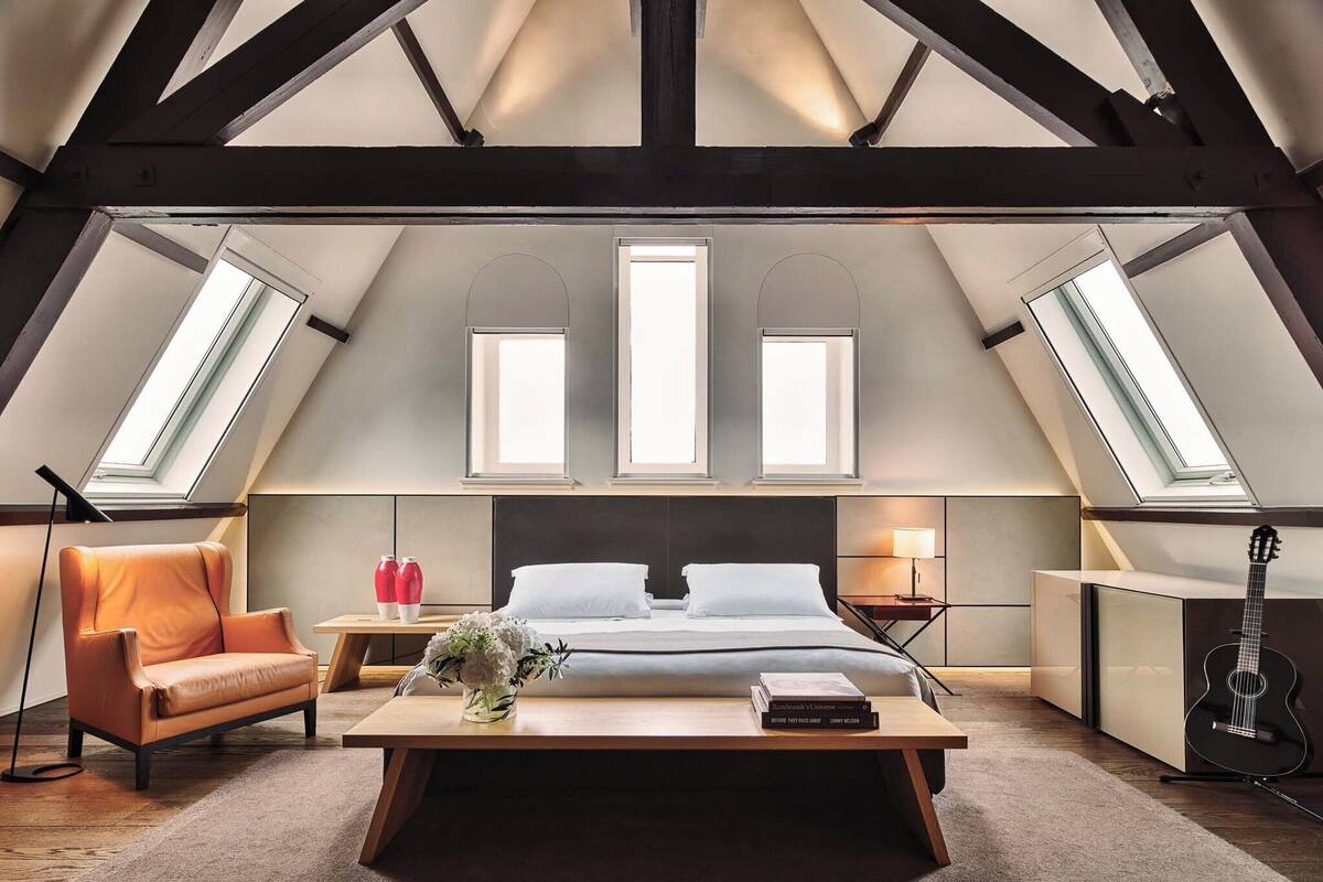 套房 (Amsterdam, with rooftop) | 意大利 Frette 床单、高档床上用品、羽绒被、迷你吧