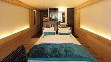 コンフォート ルーム ダブルベッド 1 台 バルコニー (Bierkistenzimmer) | 高級寝具、羽毛の掛け布団、低反発ベッド、ミニバー