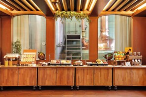 Daily buffet breakfast (EUR 15 per person)