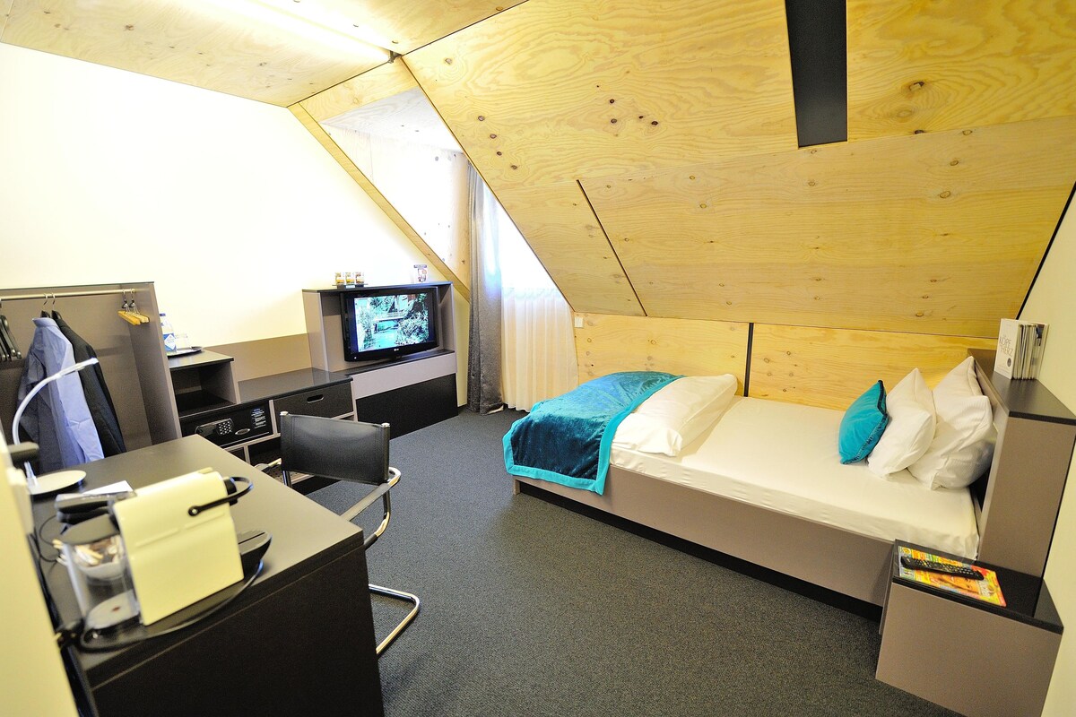 Chambre Confort, 1 grand lit