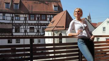 Comfort-Zimmer, 1 Doppelbett, Balkon | Hochwertige Bettwaren, Daunenbettdecken