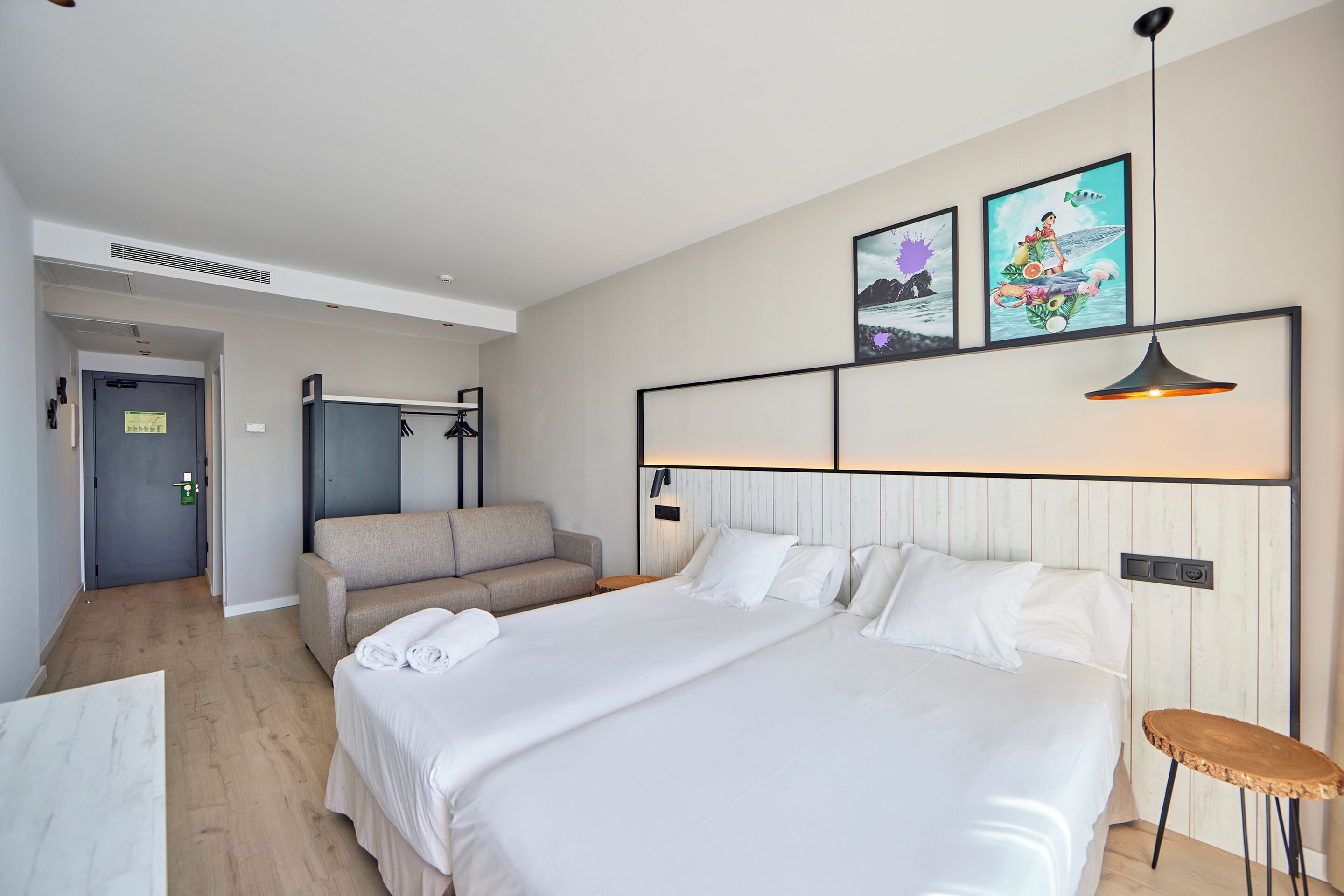 In-room safe, desk, free WiFi, bed sheets