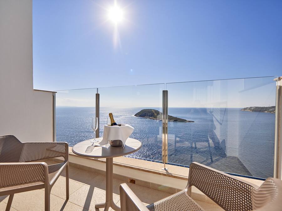 Start Me Up Suite, Sea View | Terrace/patio