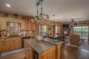 Two bedroom two bath luxury lakefront ja | Private kitchen | Full-size fridge, microwave, oven, stovetop