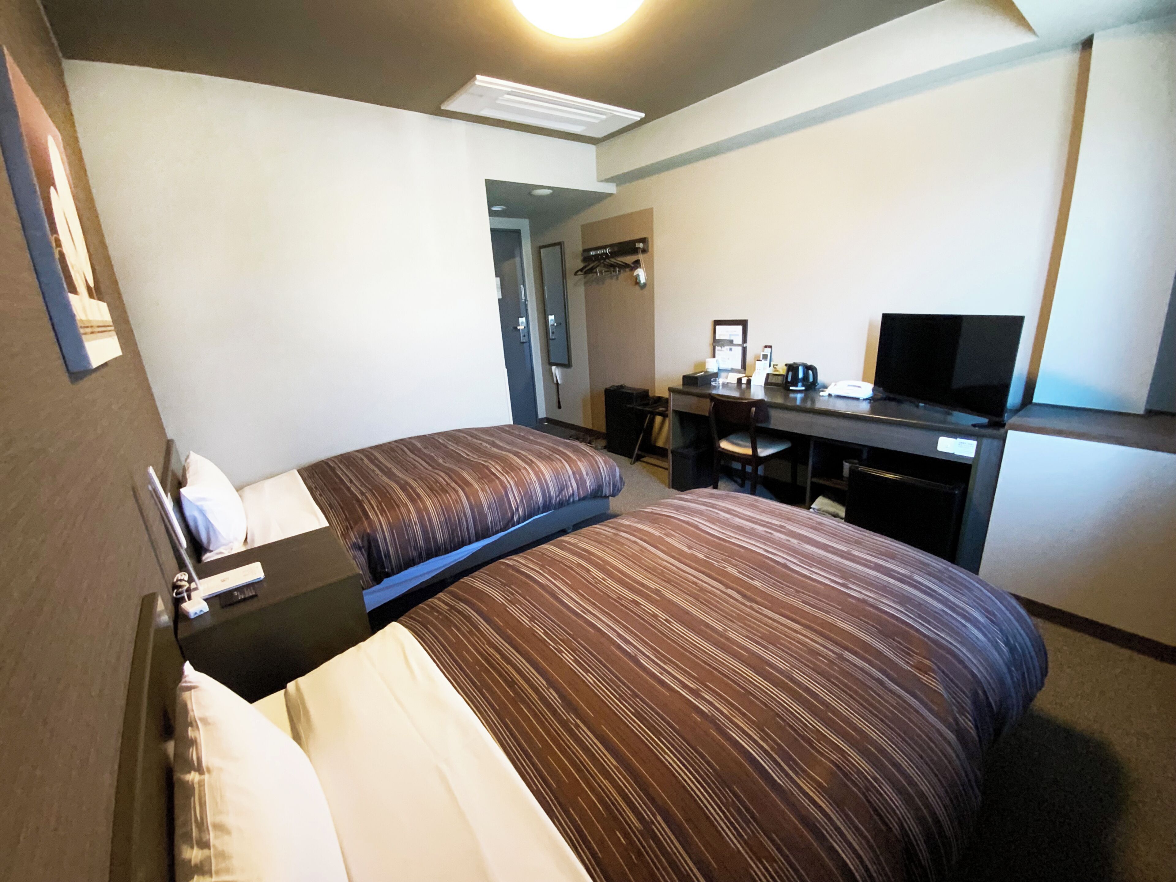 Desk, free WiFi, bed sheets