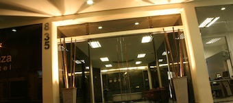 Luxor Plaza
