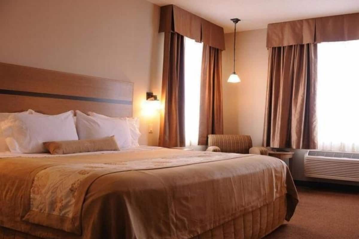 Bureau, espace de travail pour ordinateur portable