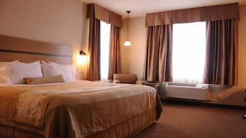 Desk, laptop workspace, iron/ironing board, free WiFi