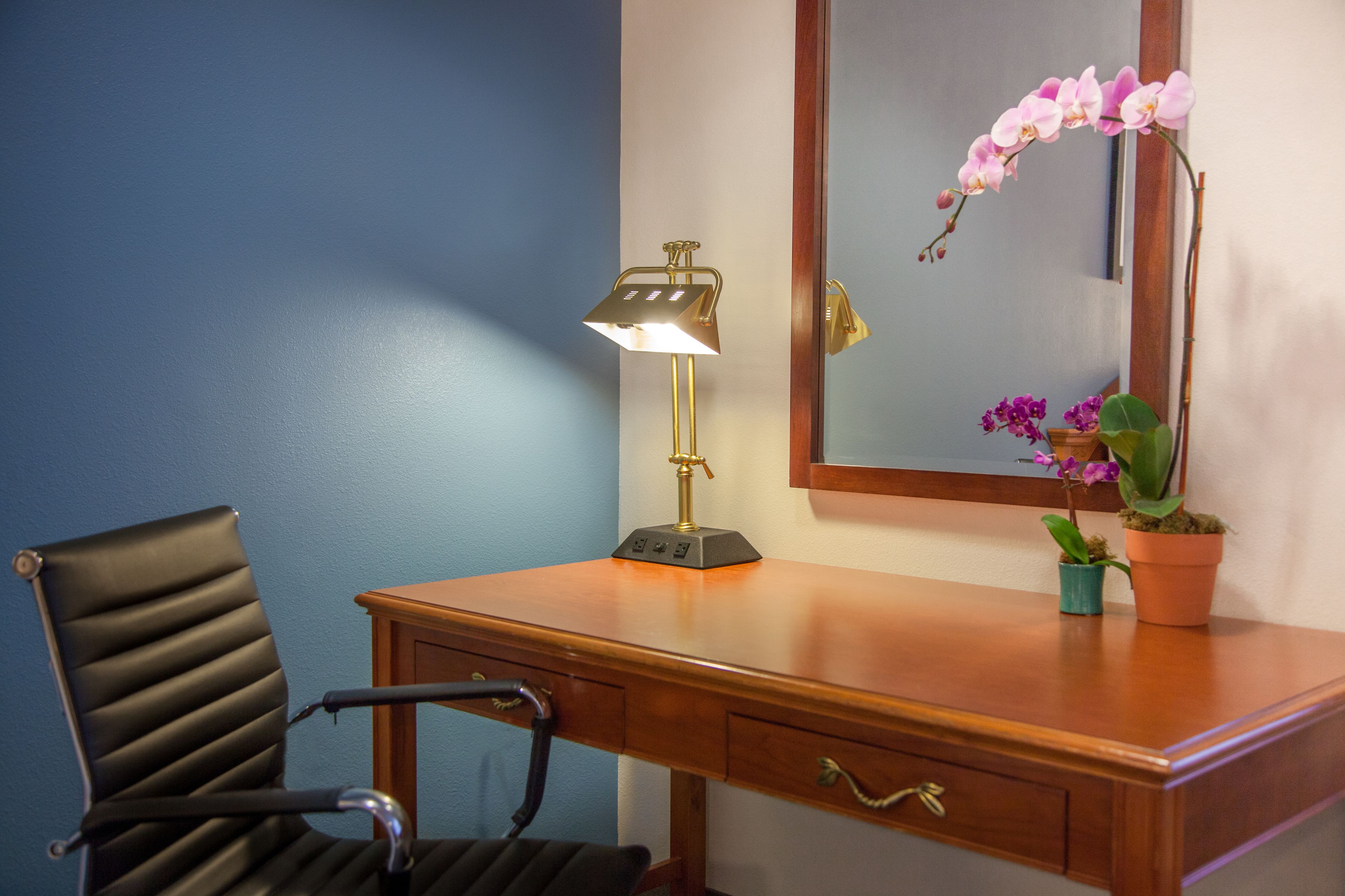 in-room business centre