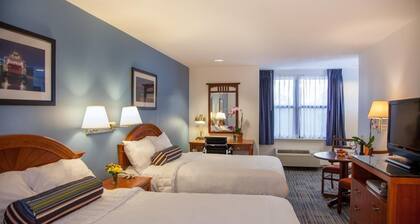 Federal City Inn & Suites