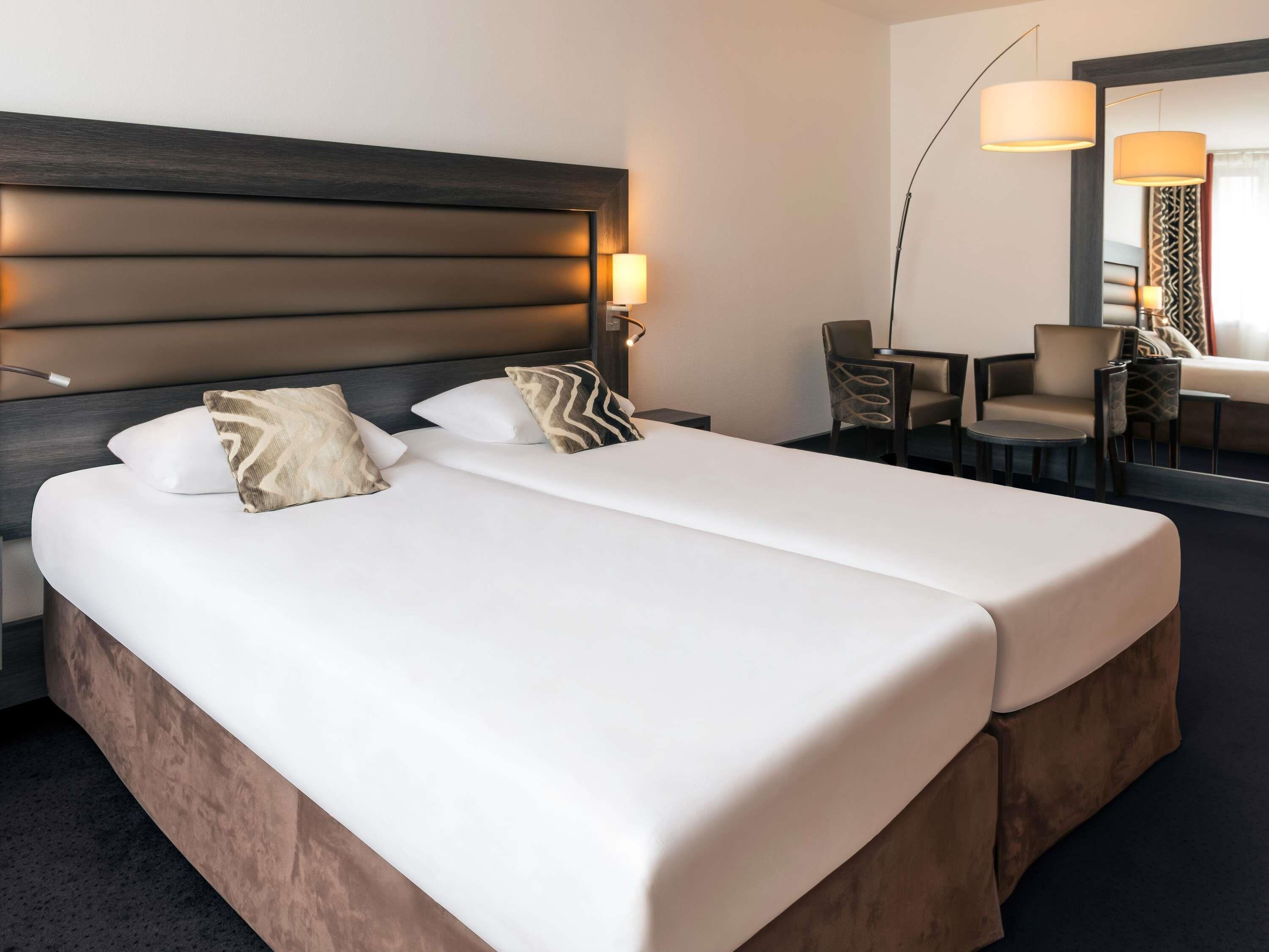 Superior Room, 2 Single Beds | In-room safe, desk, soundproofing, iron/ironing board