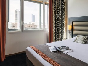 In-room safe, desk, soundproofing, iron/ironing board - Hôtel Mercure Lyon Centre - Gare Part Dieu (Lyon)