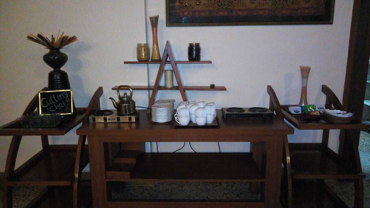 daily buffet breakfast (inr 400 per person)