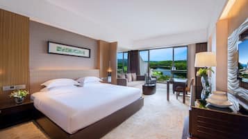 In-room safe, desk, laptop workspace, blackout drapes