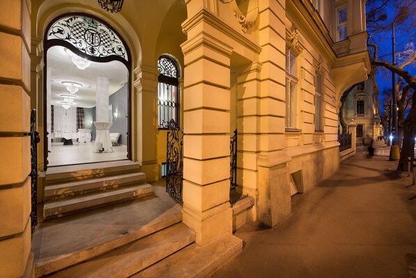 Exterior detail - LOFT Hotel Bratislava (Bratislava)