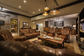 Reception - LOFT Hotel Bratislava (Bratislava)