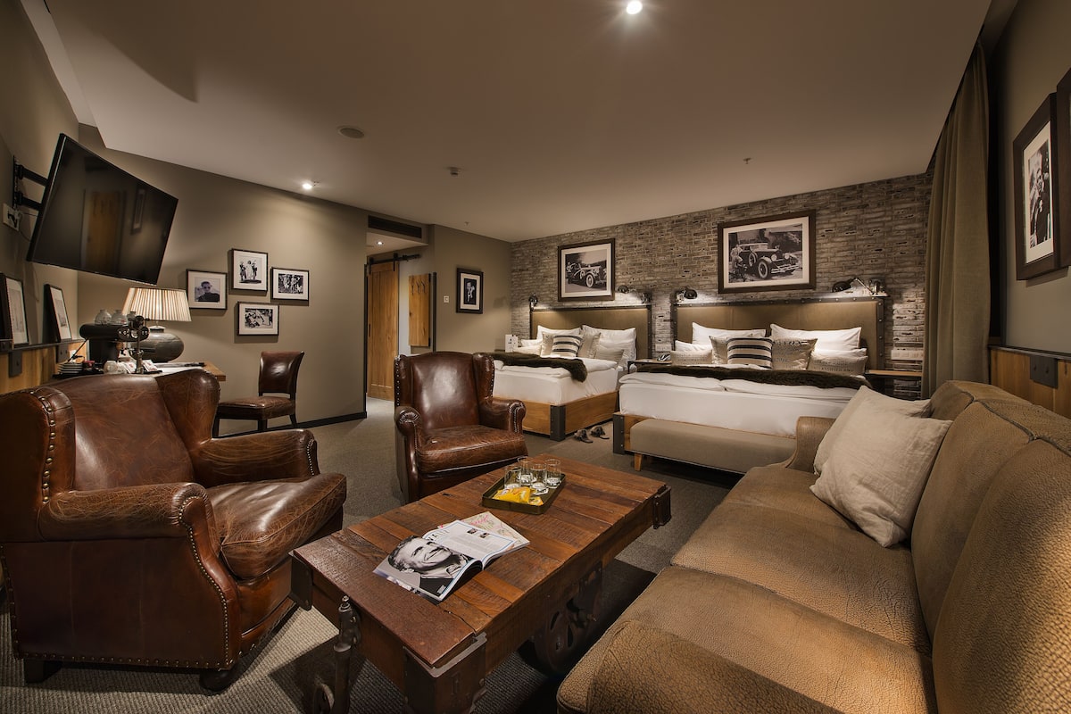 Family Room, 2 Queen Beds (Premium) | Children's theme room