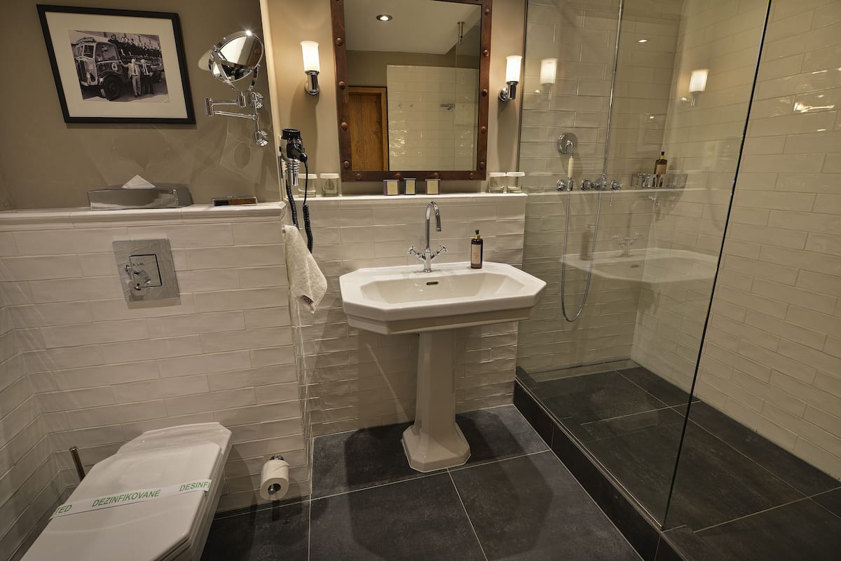 Double or Twin Room No TV | Bathroom | Free toiletries, hair dryer, towels