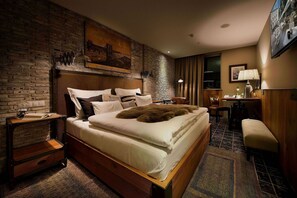 Select Comfort beds, free minibar, in-room safe, desk