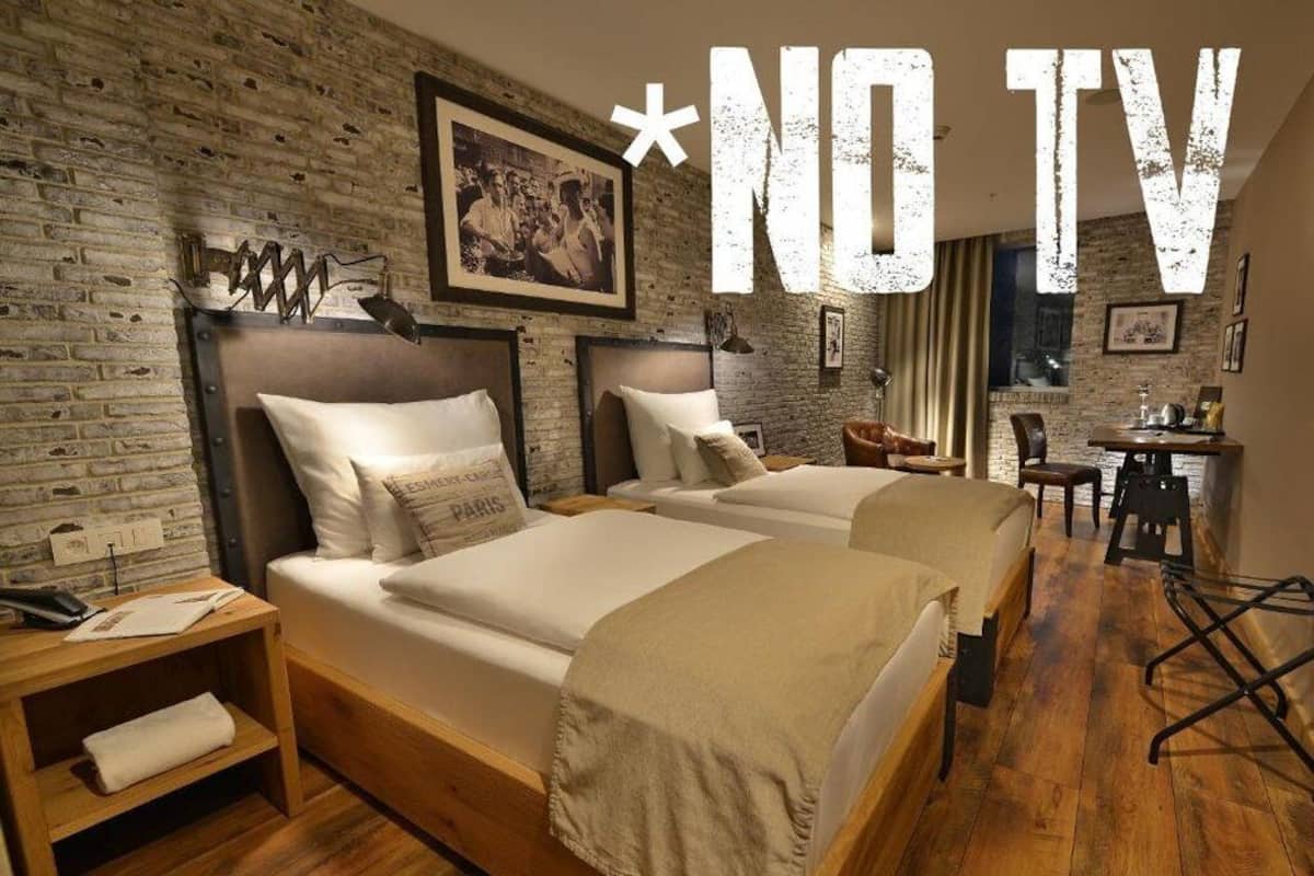 Double or Twin Room No TV | Select Comfort beds, free minibar, in-room safe, desk