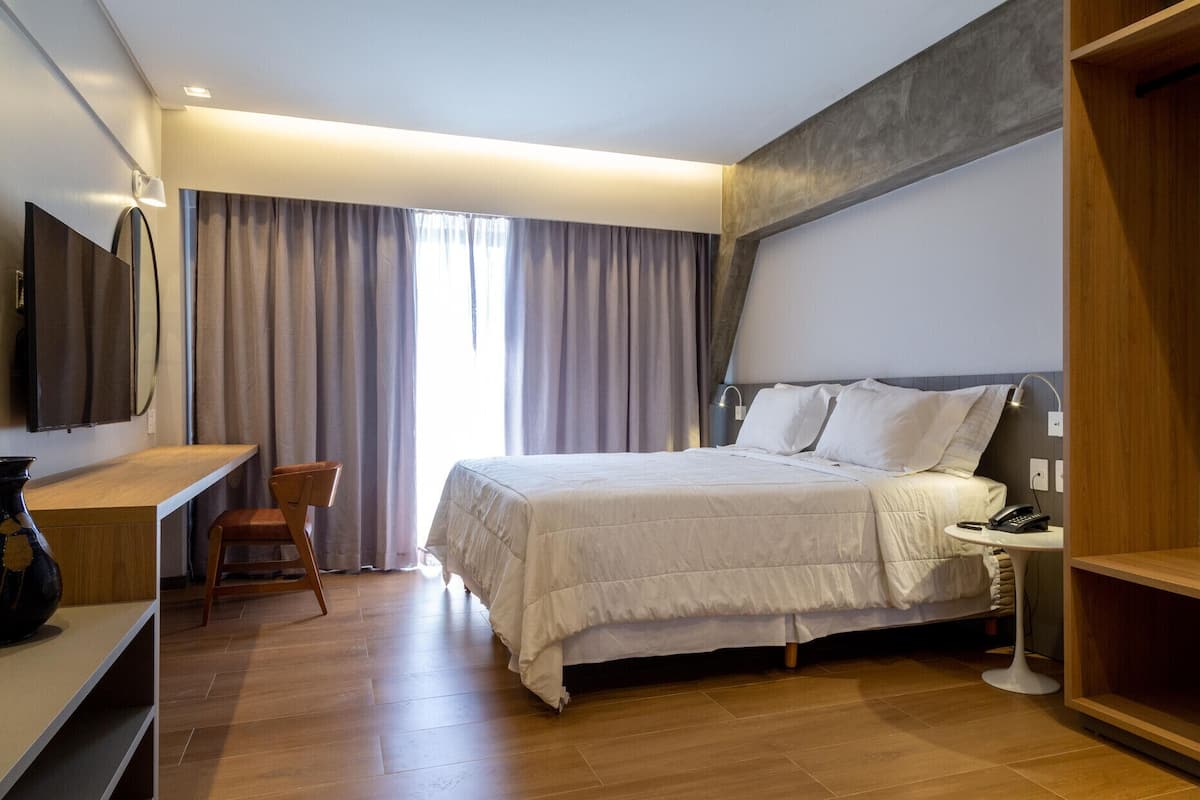 1 bedroom, minibar, in-room safe, desk