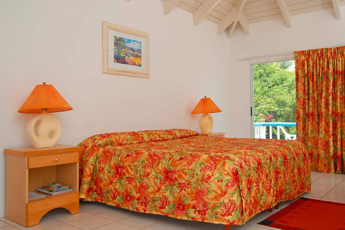 Standard Double Room | Iron/ironing board, WiFi (free)