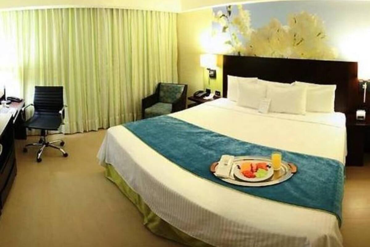 In-room safe, desk, laptop workspace, blackout drapes