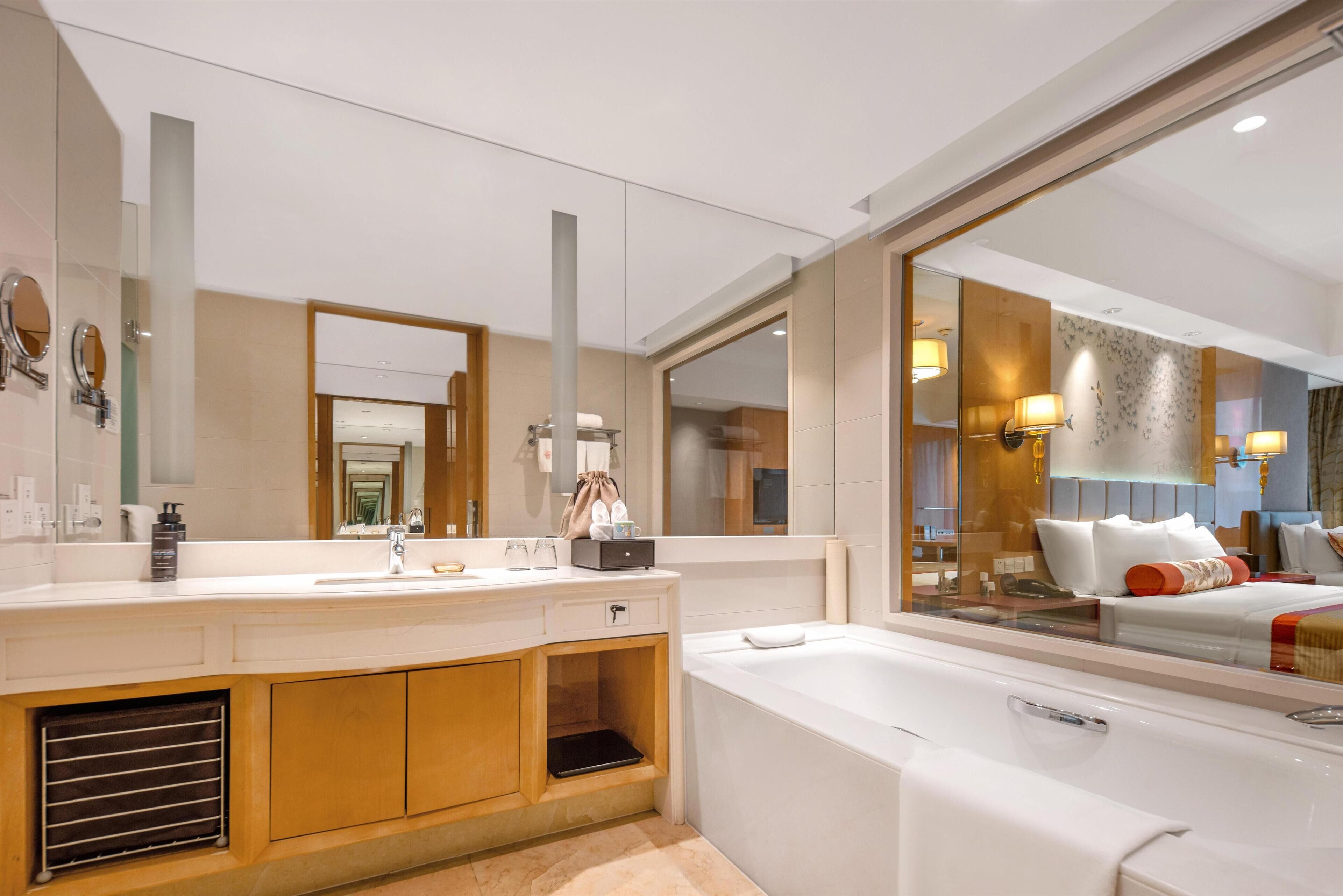 Separate tub and shower, free toiletries, bathrobes