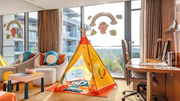 Minibar, in-room safe, soundproofing, iron/ironing board