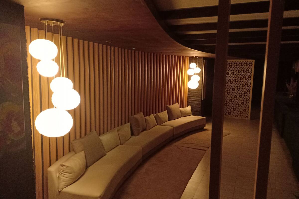 couples treatment room(s), sauna, body treatments, facials, massages