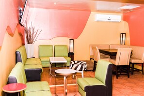 Lounge - Century Hotel (Saipan)