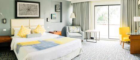 Standard Room, 1 King Bed | Pillow-top beds, in-room safe, desk, iron/ironing board