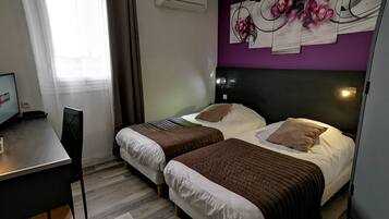 Kahden hengen huone (kaksi sänkyä) | Egyptinpuuvillaiset lakanat, tallelokero huoneessa