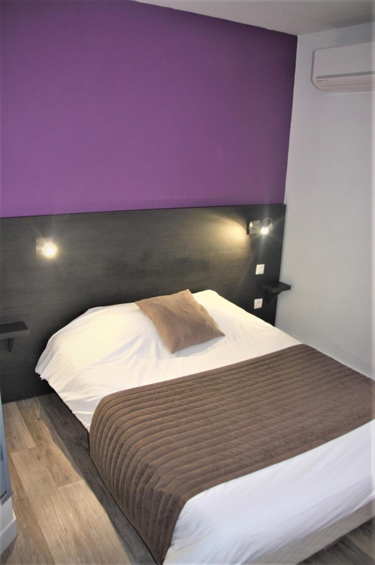 egyptian cotton sheets, in-room safe, individually furnished, desk