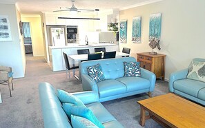 Family Apartment, 3 Bedrooms, Sea View