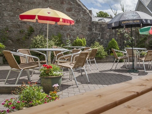 The Commercial Hotel