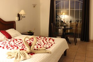 Bed sheets - Hotel Antiguo Fortin (Oaxaca)