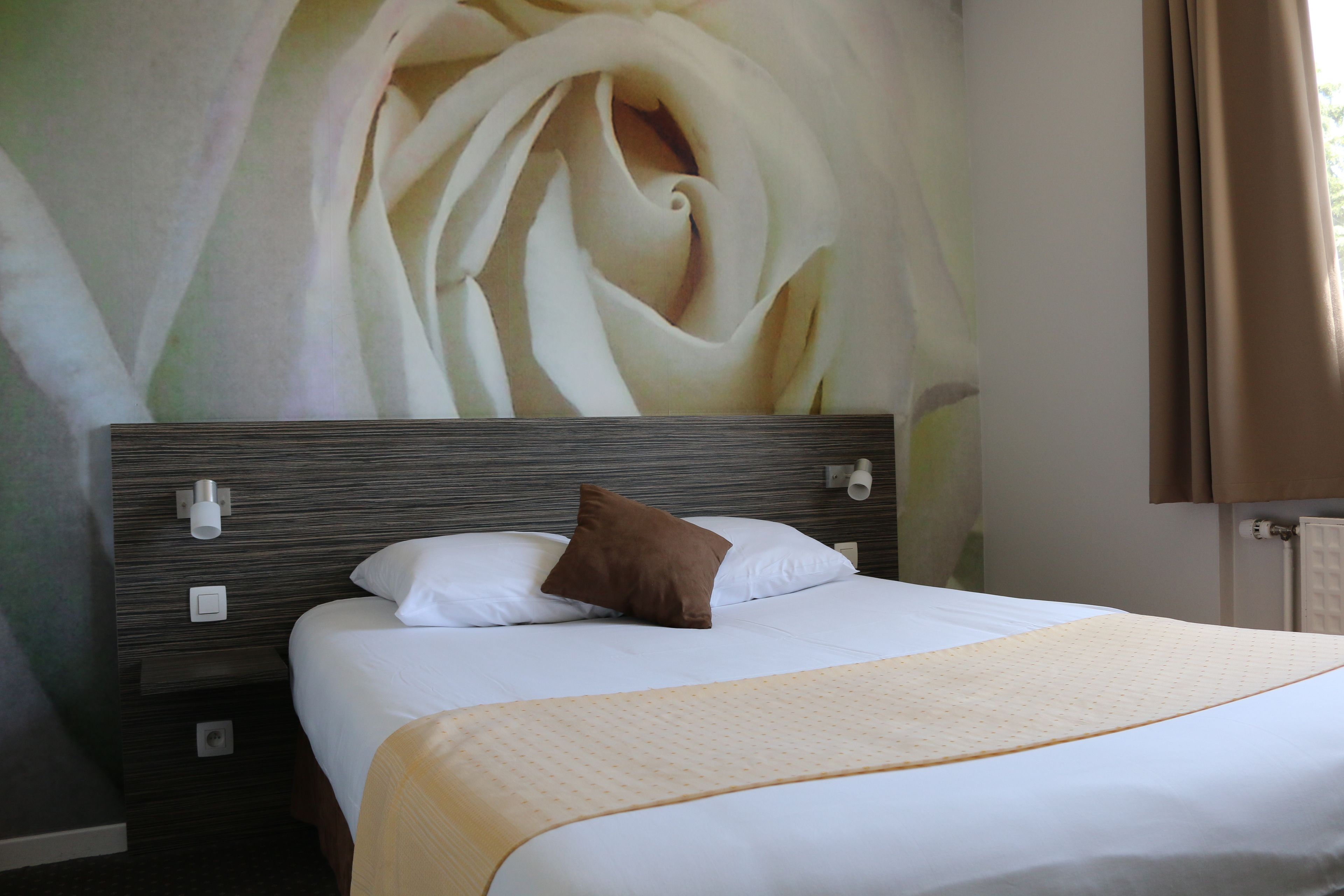 desk, blackout curtains, iron/ironing board, cots/infant beds