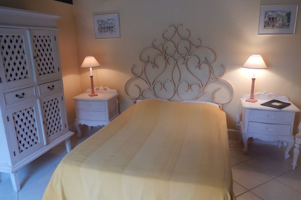Quadruple Room, Mezzanine ( Malbec) | WiFi (free), individually decorated